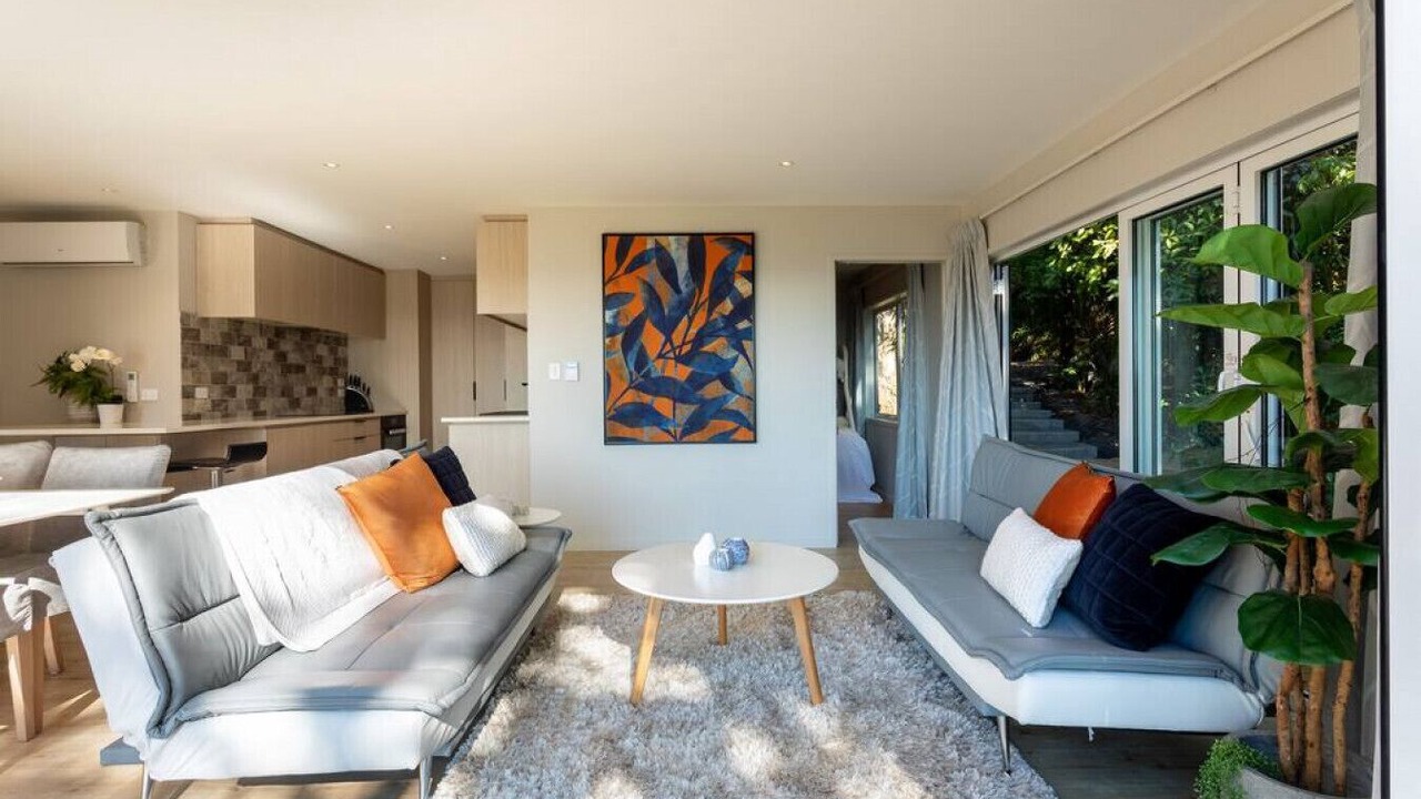 Photo of Livingroom in Waiatarua