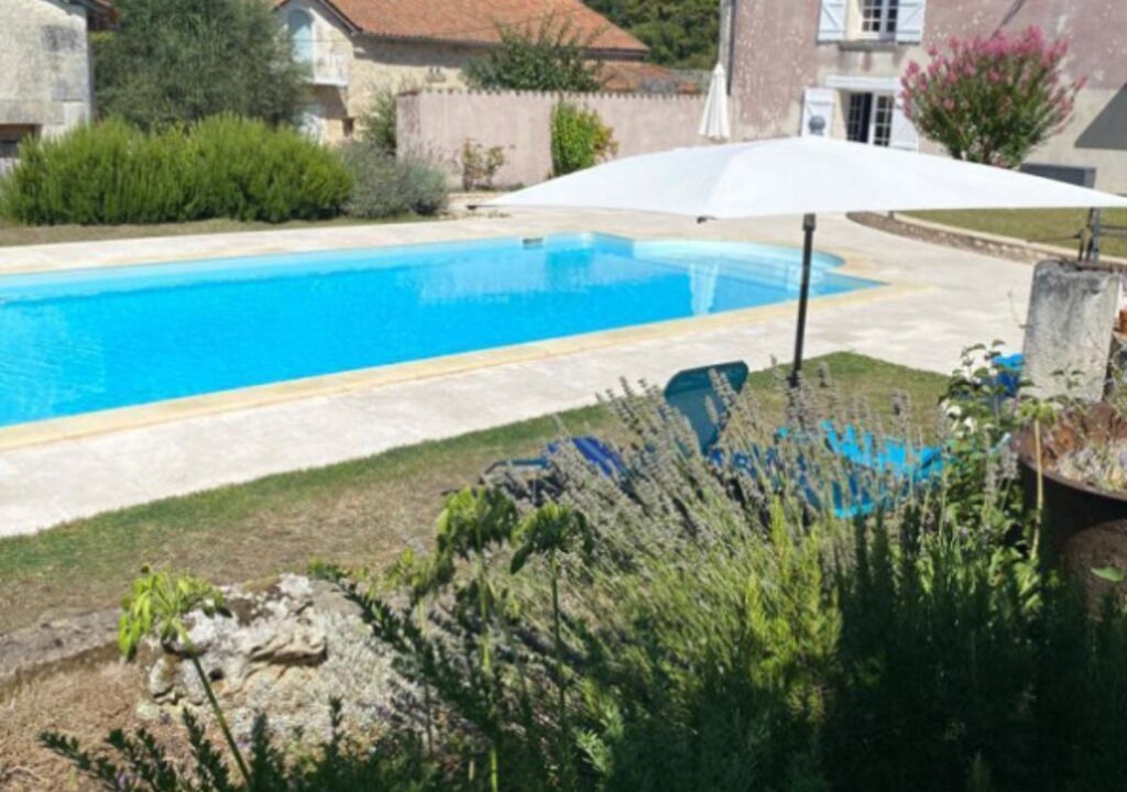 Photo of Outdoor in Sainte-Croix-de-Mareuil