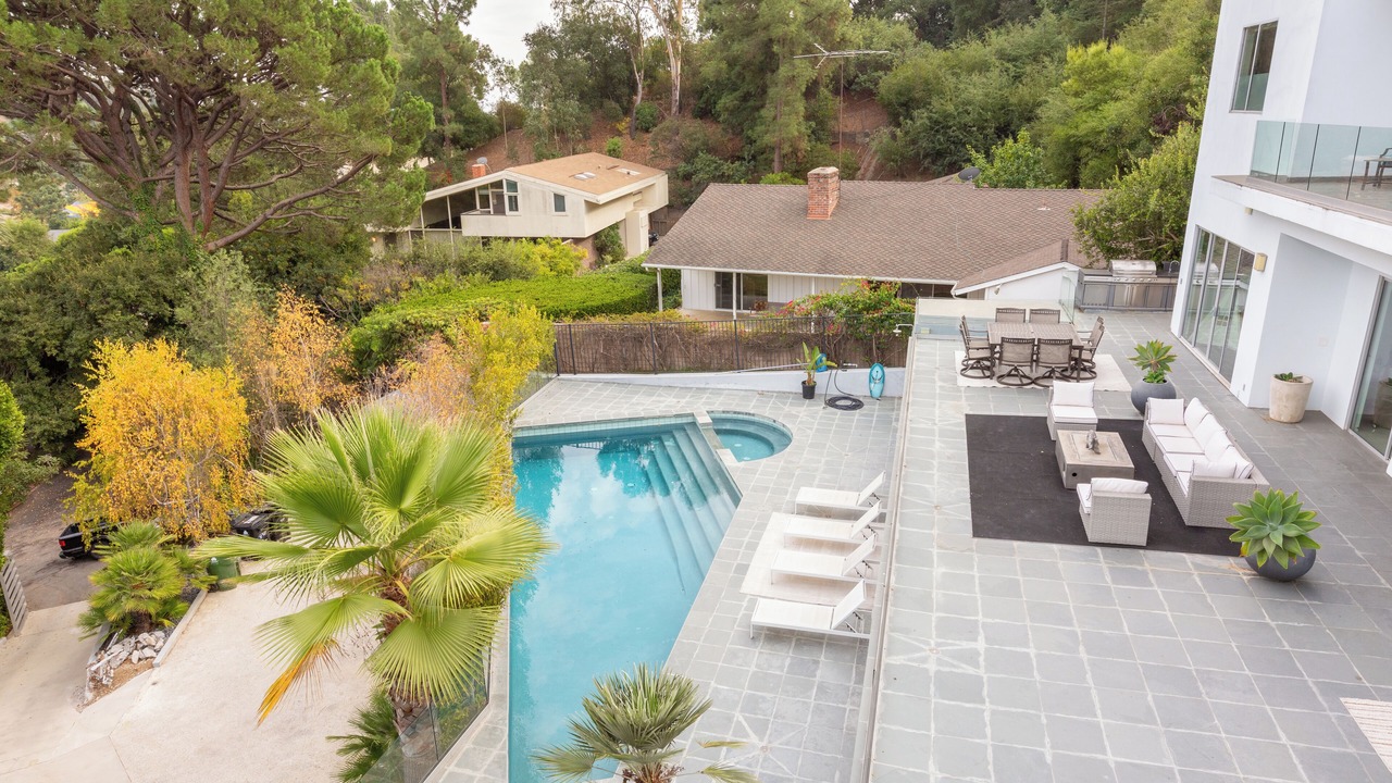 Photo of Outdoor in Brentwood