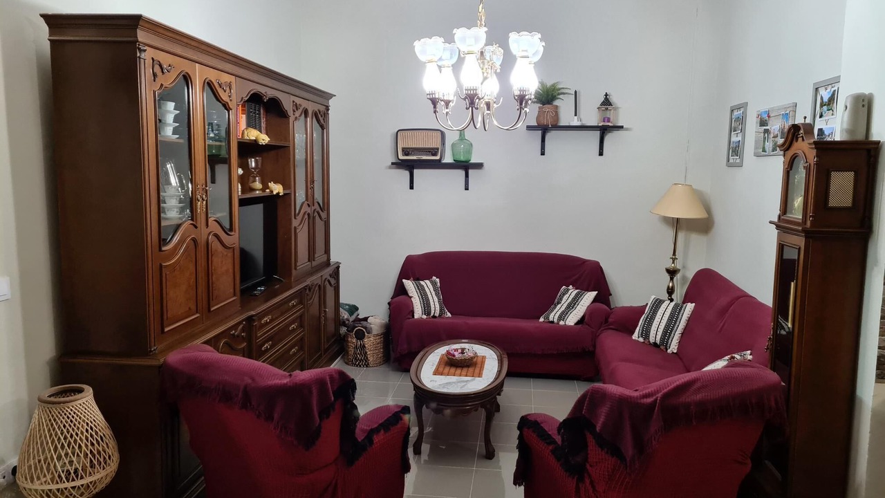Photo of Livingroom in Bolbaite