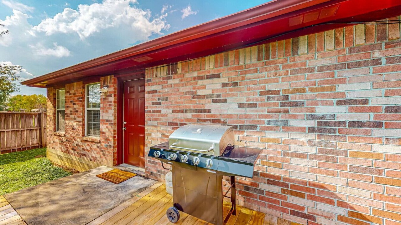 Photo of Patio Balcony in College Hills Estates