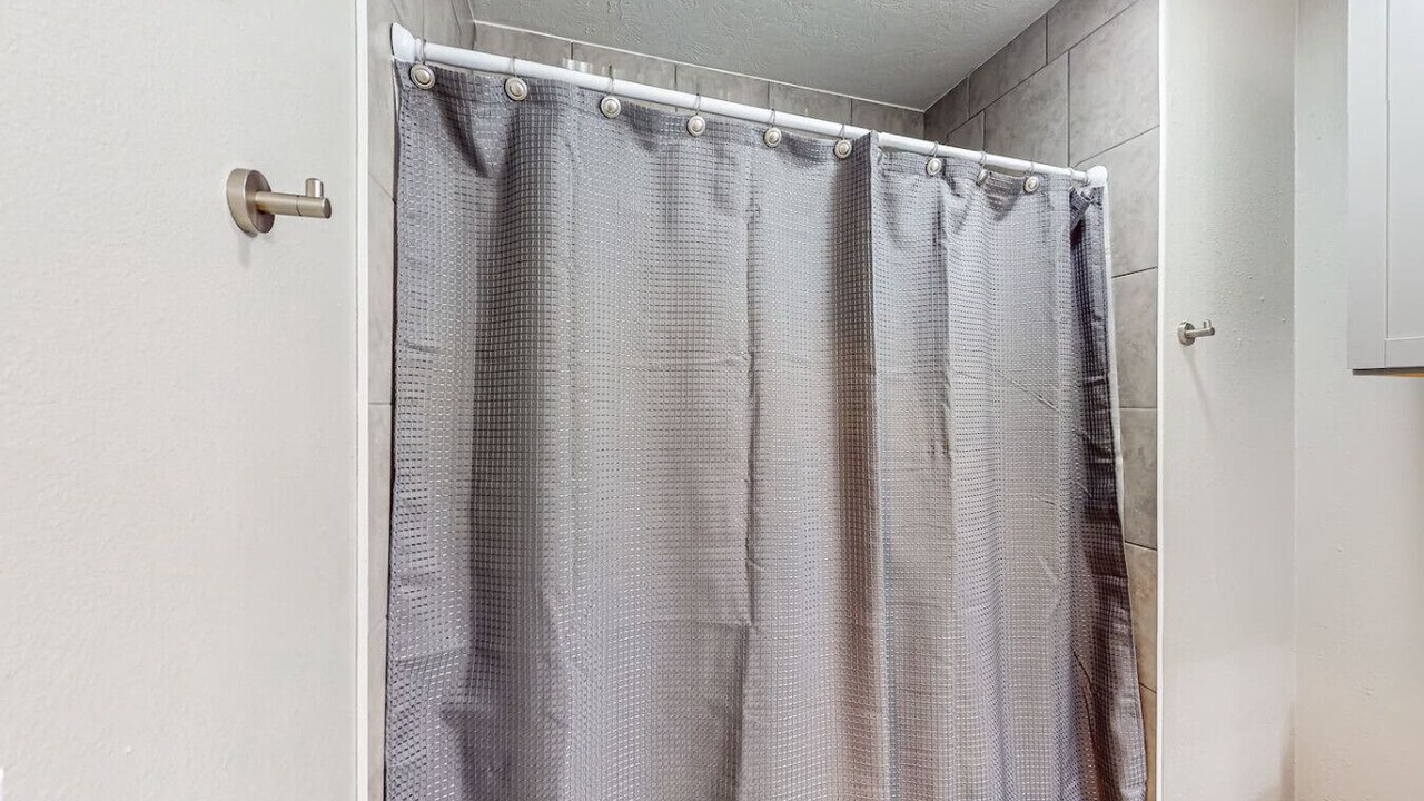 Photo of Bathroom in College Hills Estates