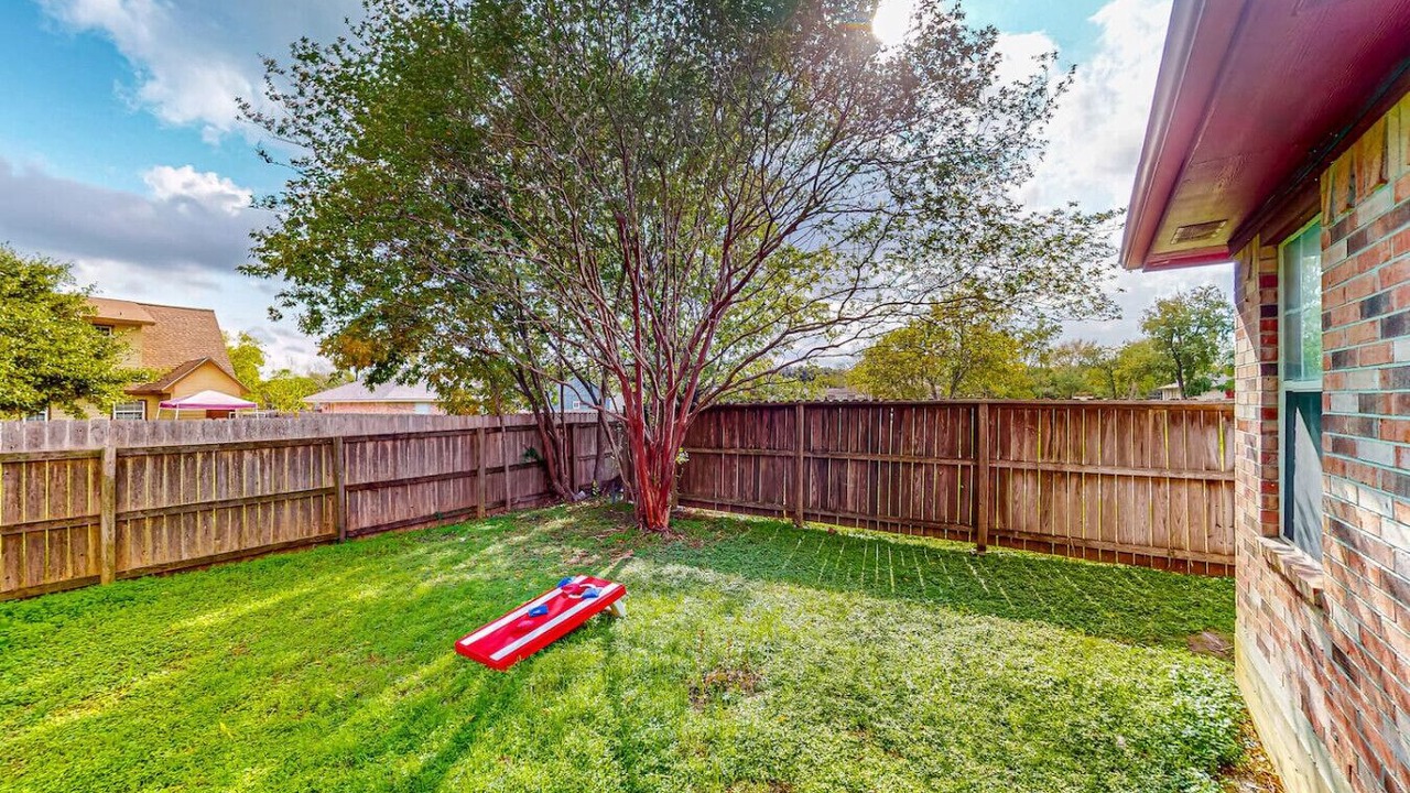 Photo of Outdoor in College Hills Estates