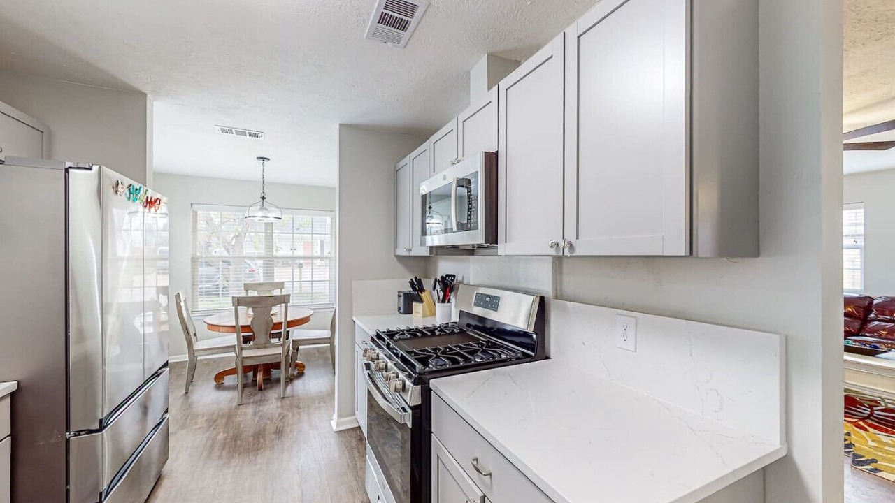 Photo of Kitchen in College Hills Estates