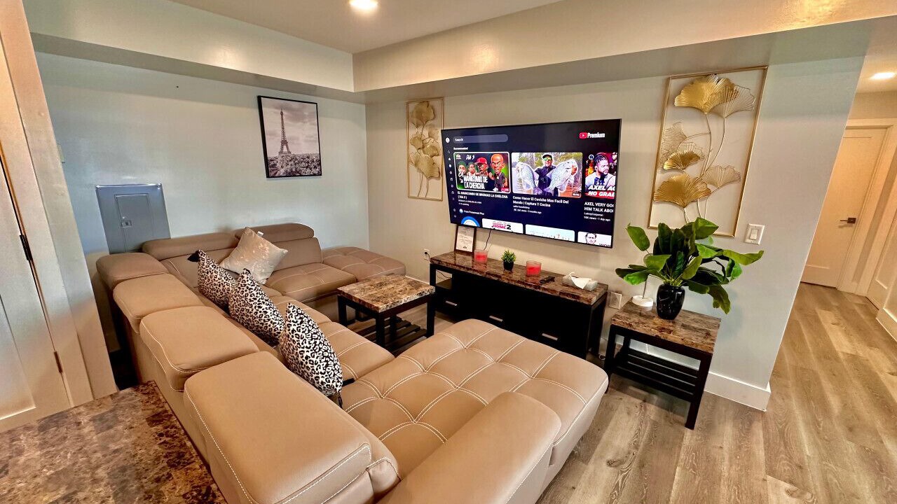 Photo of Livingroom in Paterson