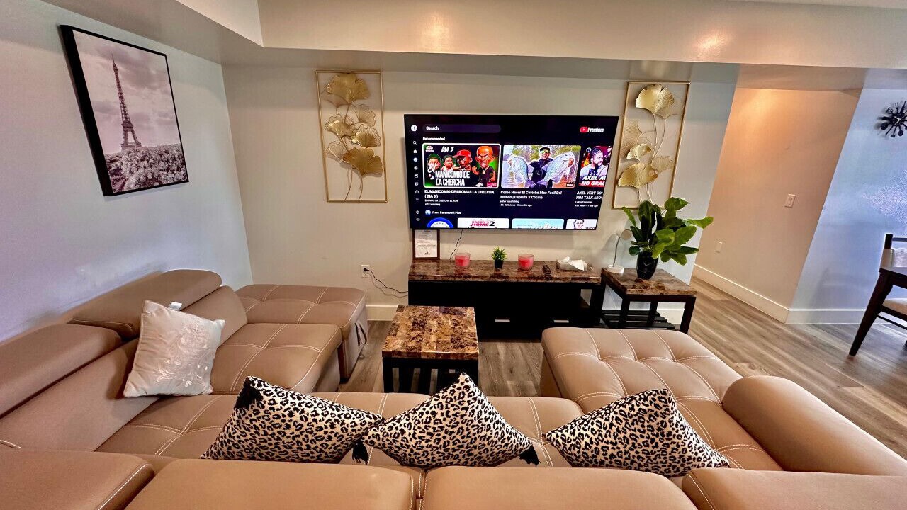 Photo of Livingroom in Paterson