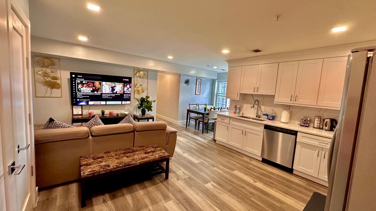 Photo of Livingroom in Paterson