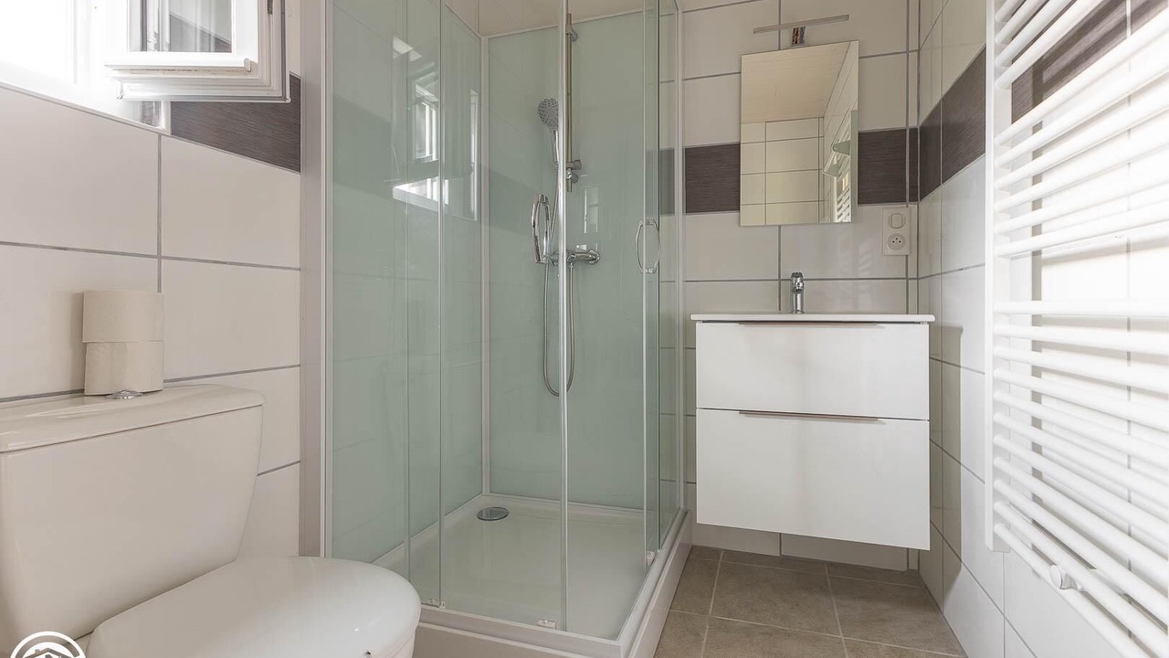 Photo of Bathroom in Cros