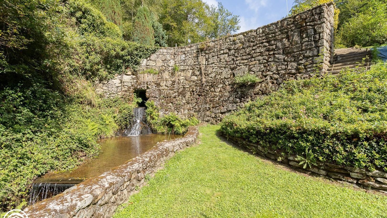 Photo of Others in Larodde