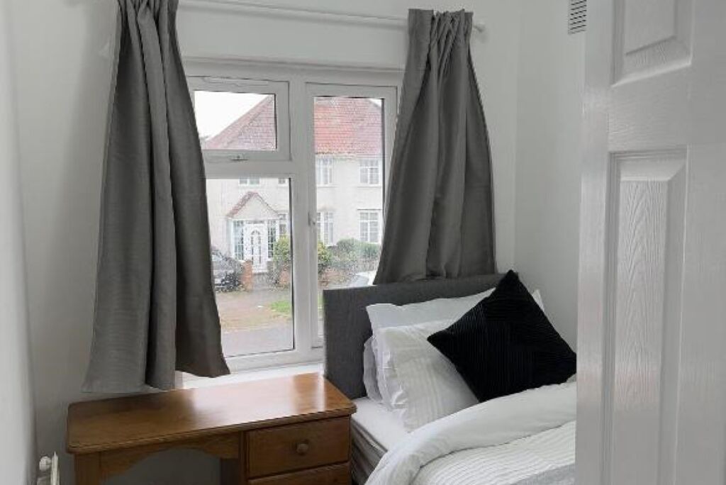 Photo of Bedroom in Brent