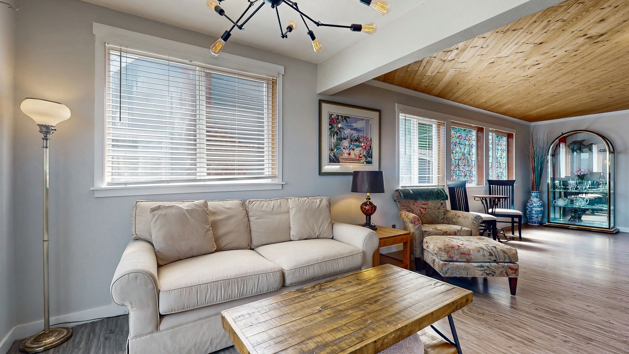 Photo of Livingroom in Clinton