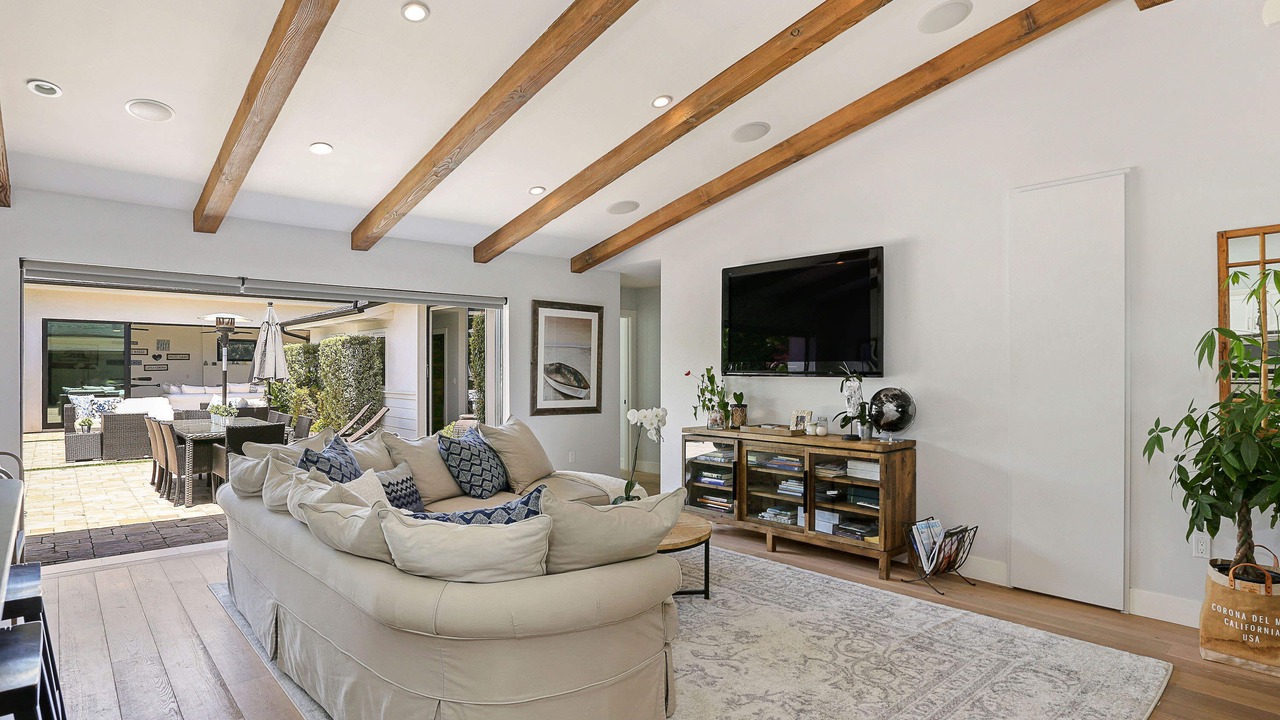 Photo of Bedroom in Corona del Mar