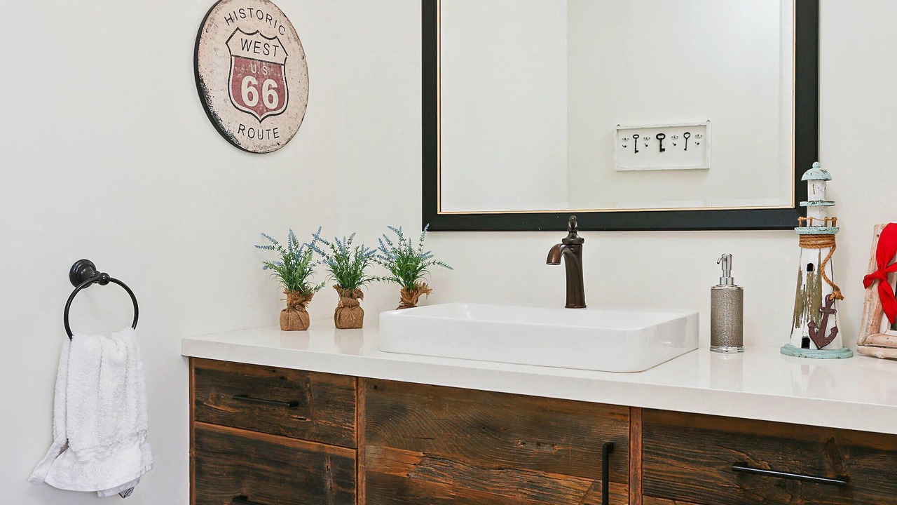 Photo of Bathroom in Corona del Mar