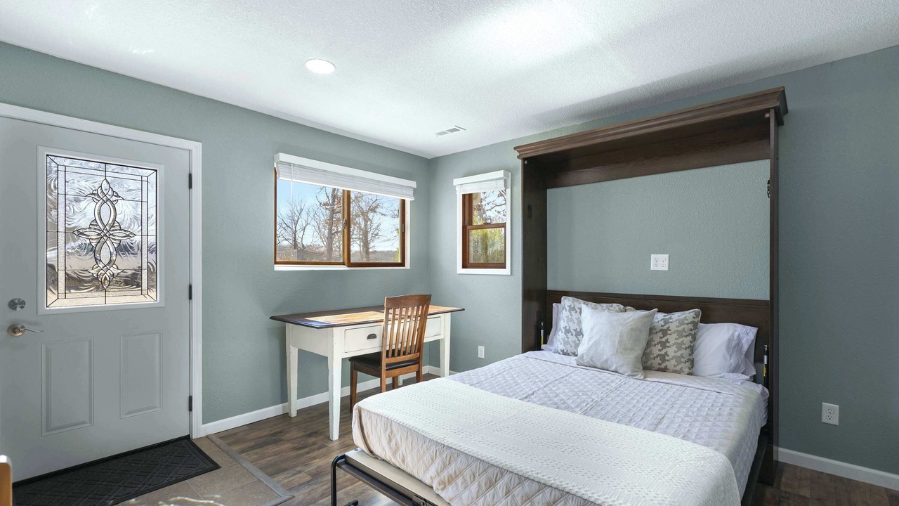 Photo of Bedroom in Sunrise Beach