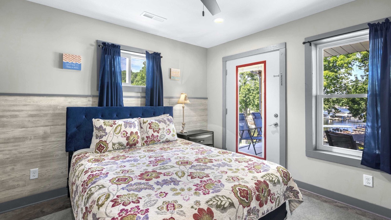 Photo of Bedroom in Gravois Mills