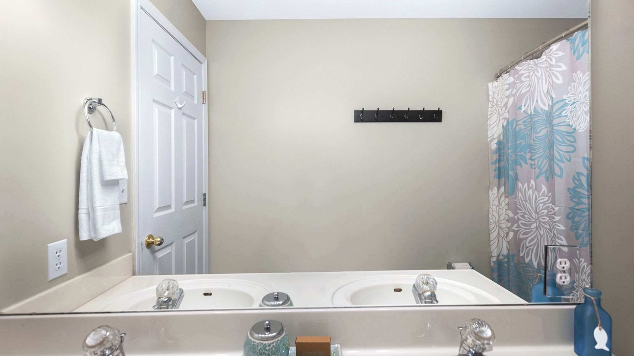 Photo of Bathroom in Kaiser