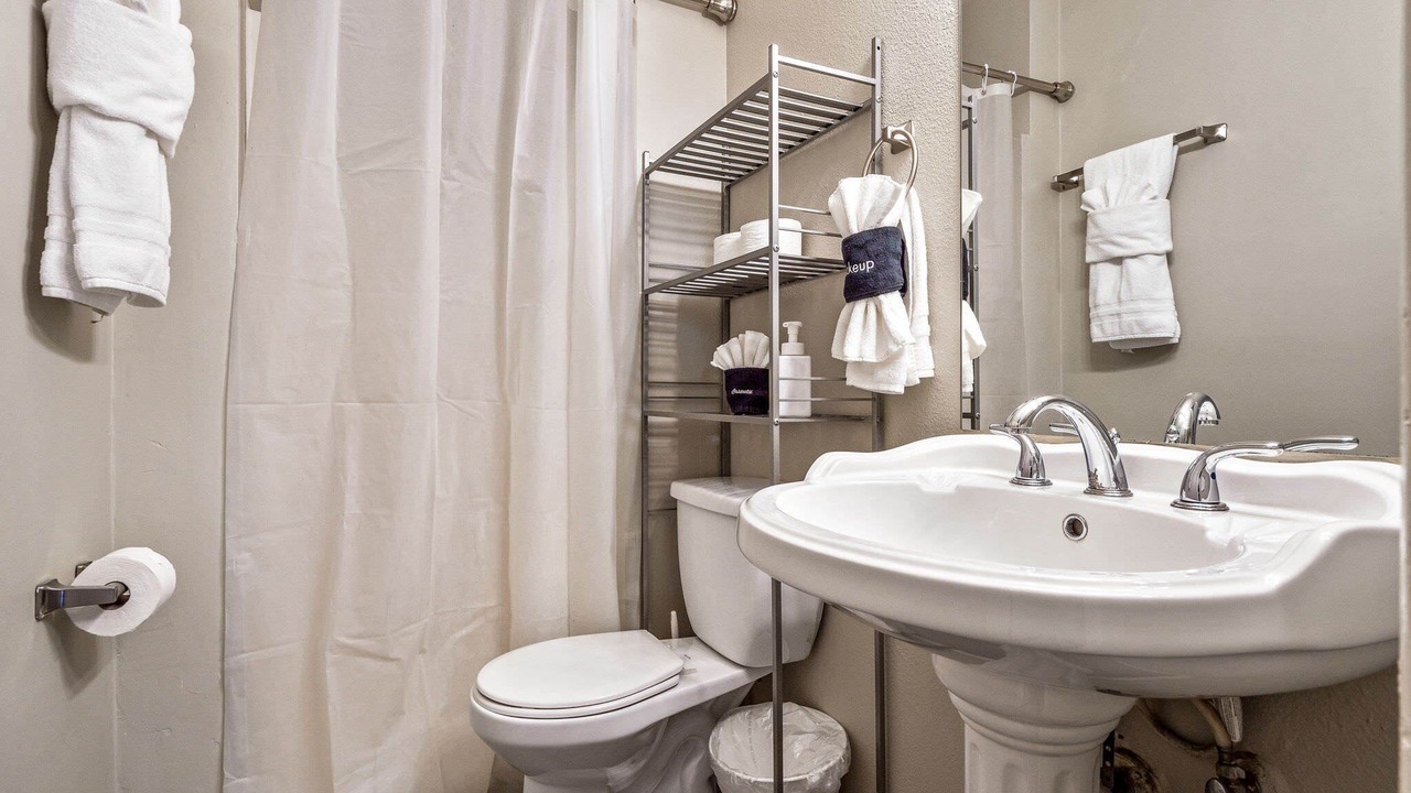 Photo of Bathroom in Maryvale