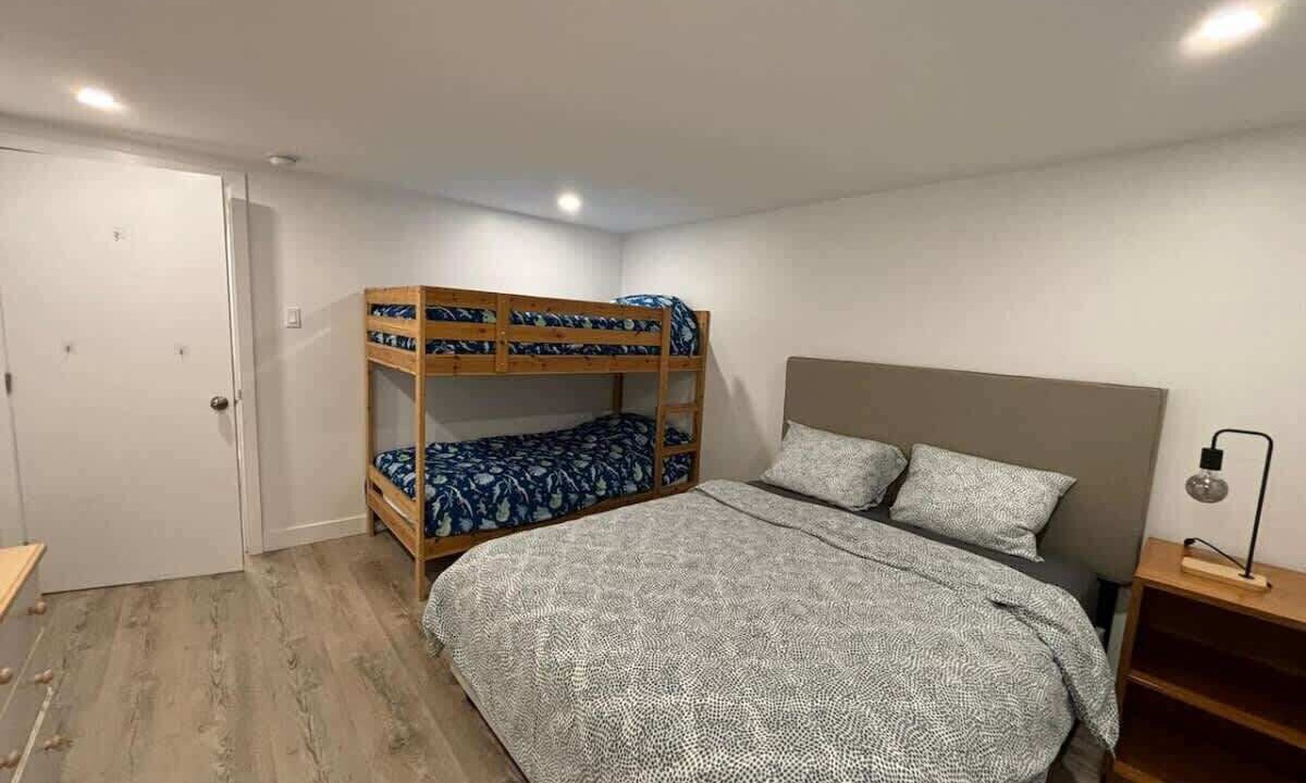 Photo of Bedroom in Cote-Des-Neiges—Notre-Dame-De-Grace
