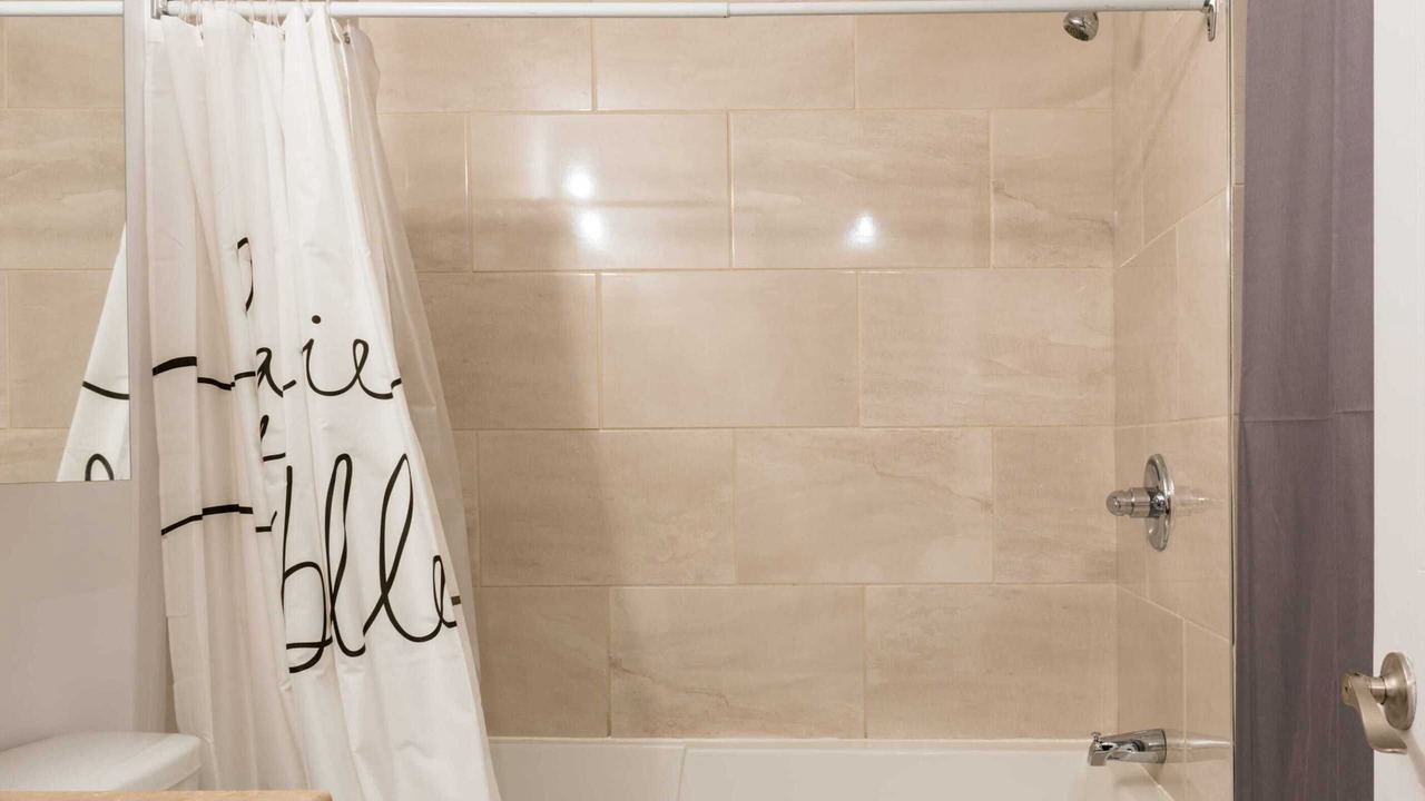 Photo of Bathroom in Hochelaga
