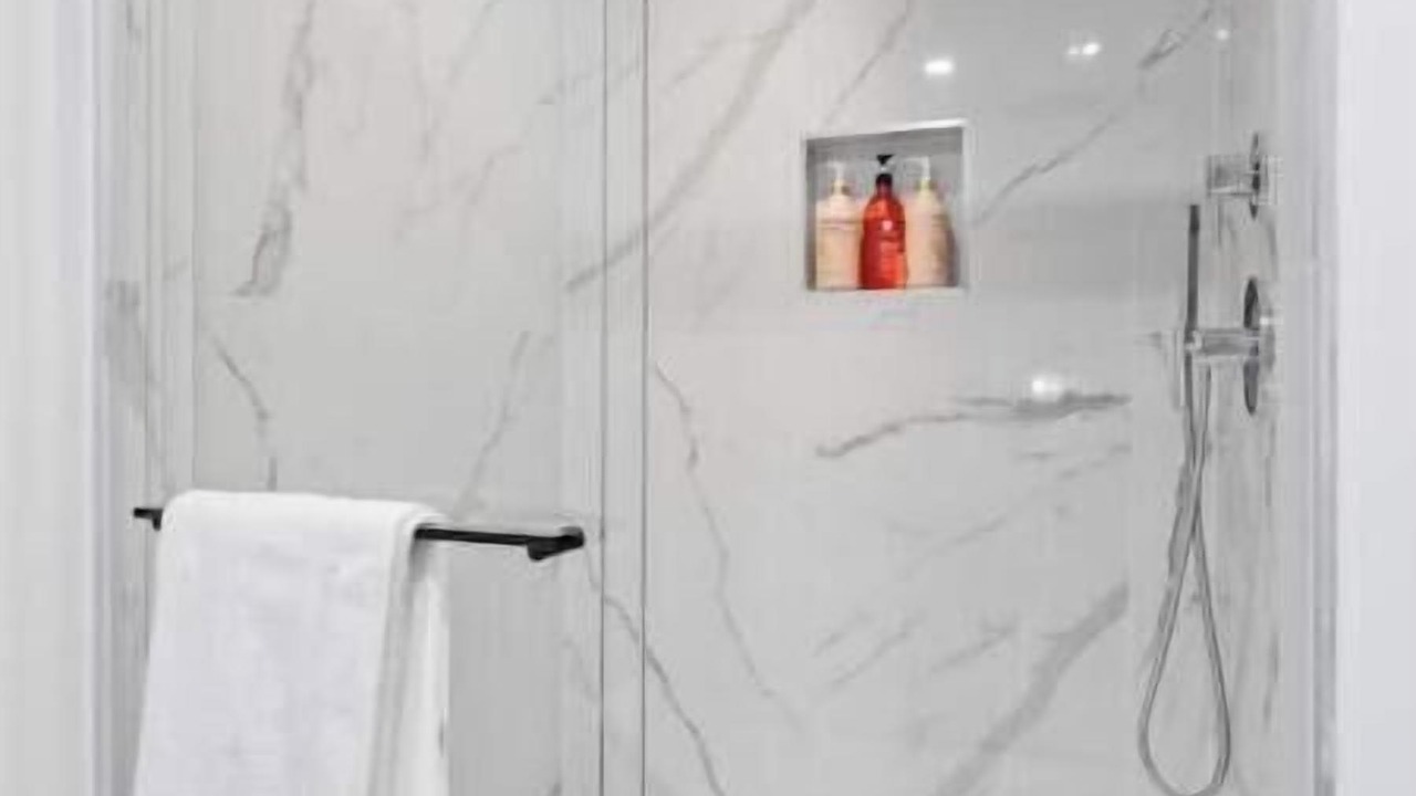 Photo of Bathroom in Arlington Ridge