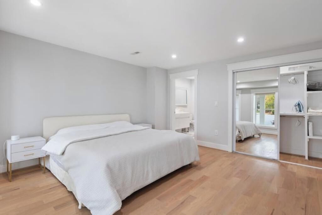 Photo of Bedroom in Arlington Ridge