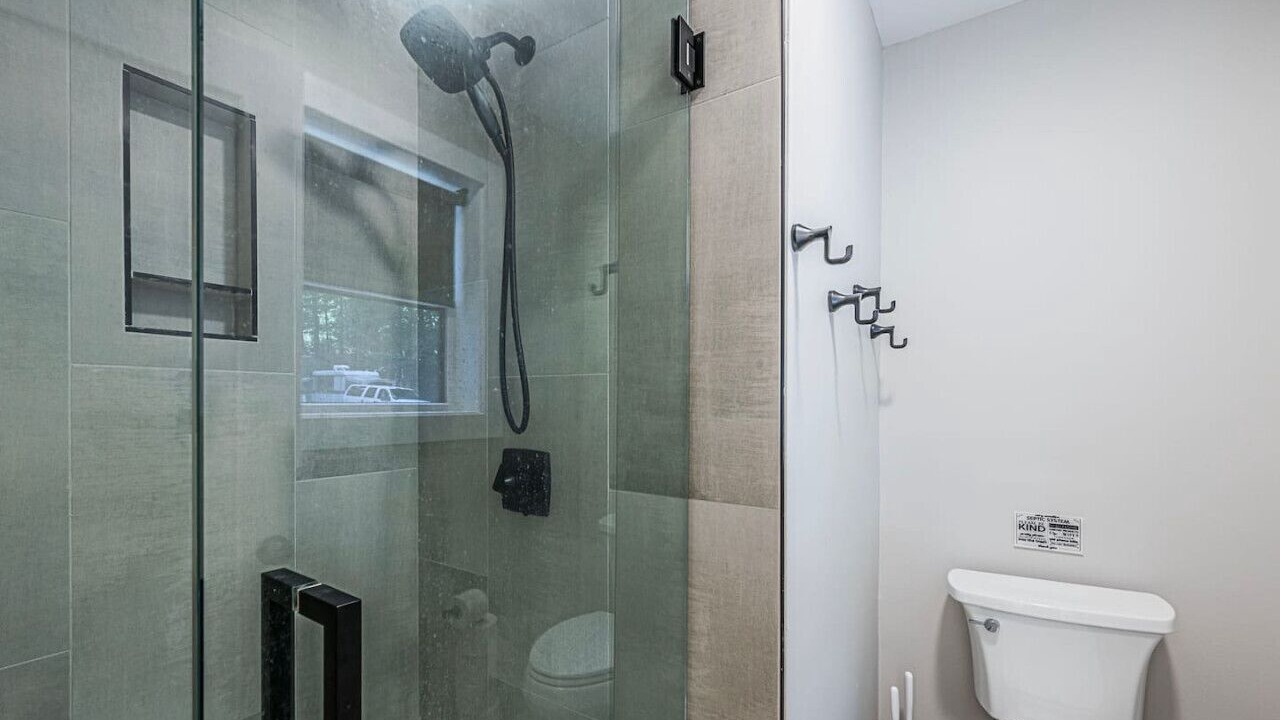 Photo of Bathroom in Scottsville