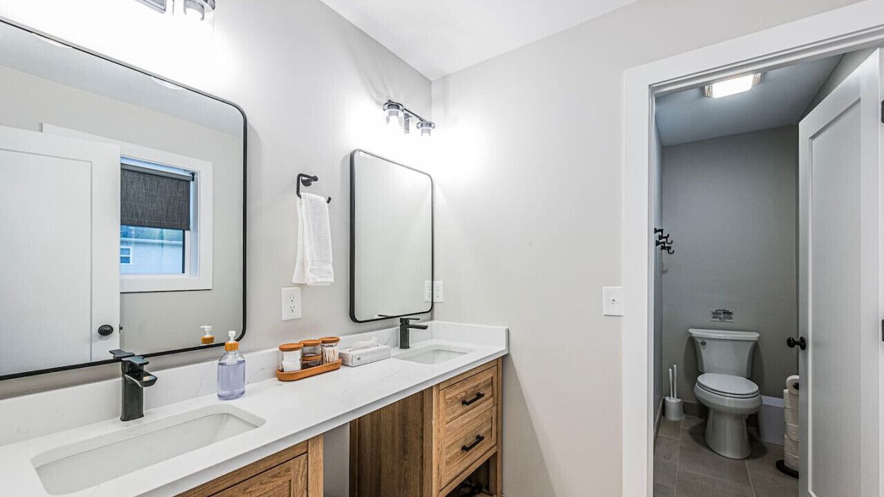 Photo of Bathroom in Scottsville