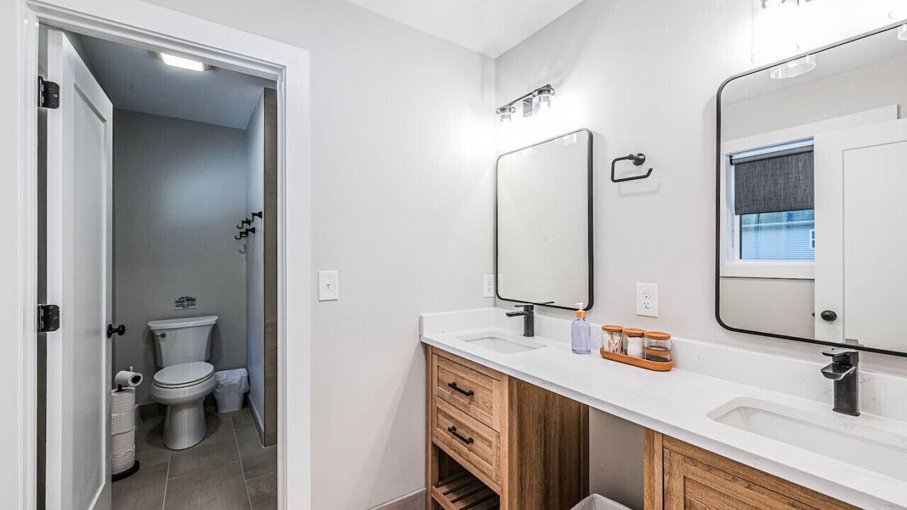 Photo of Bathroom in Scottsville