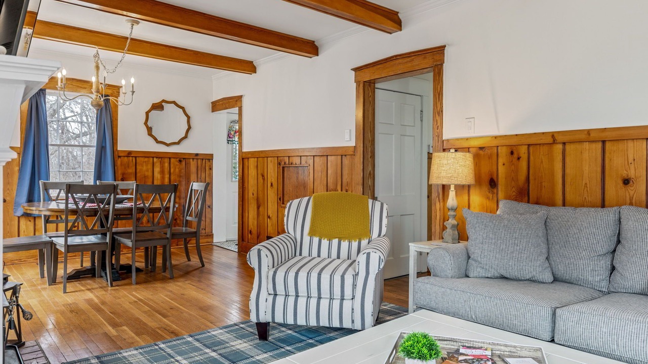 Photo of Livingroom in Augusta
