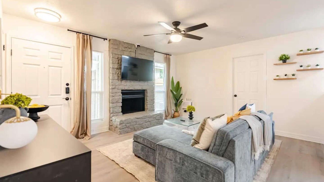 Photo of Livingroom in The Woods