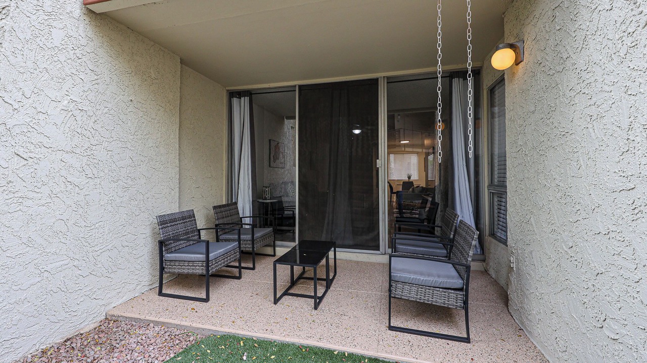 Photo of Patio Balcony in Entertainment District