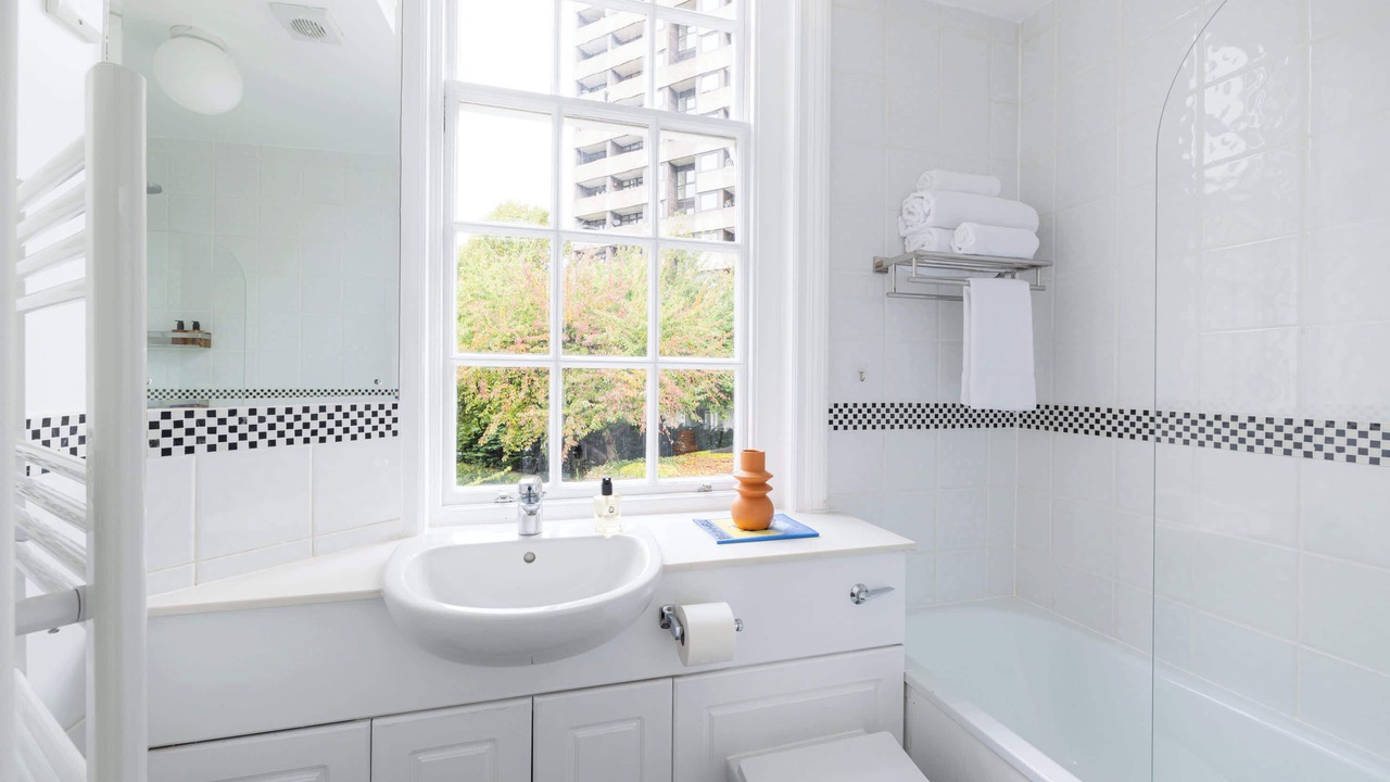 Photo of Bathroom in Vincent Square