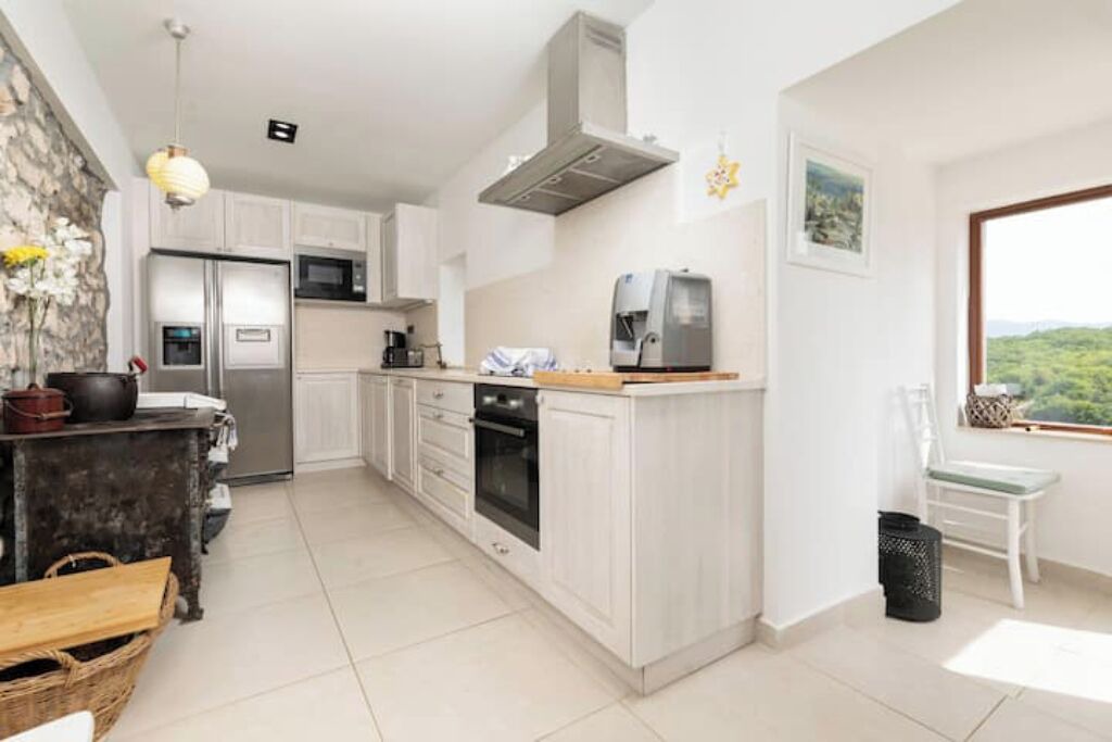 Photo of Kitchen in Sveti Vid Dobrinjski