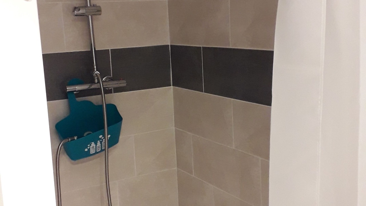 Photo of Bathroom in Ploumagoar