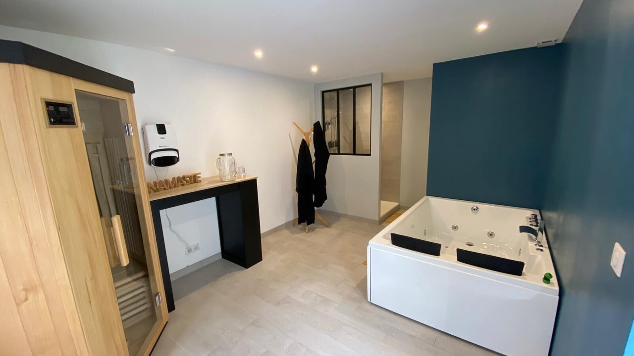 Photo of Bathroom in Bullion