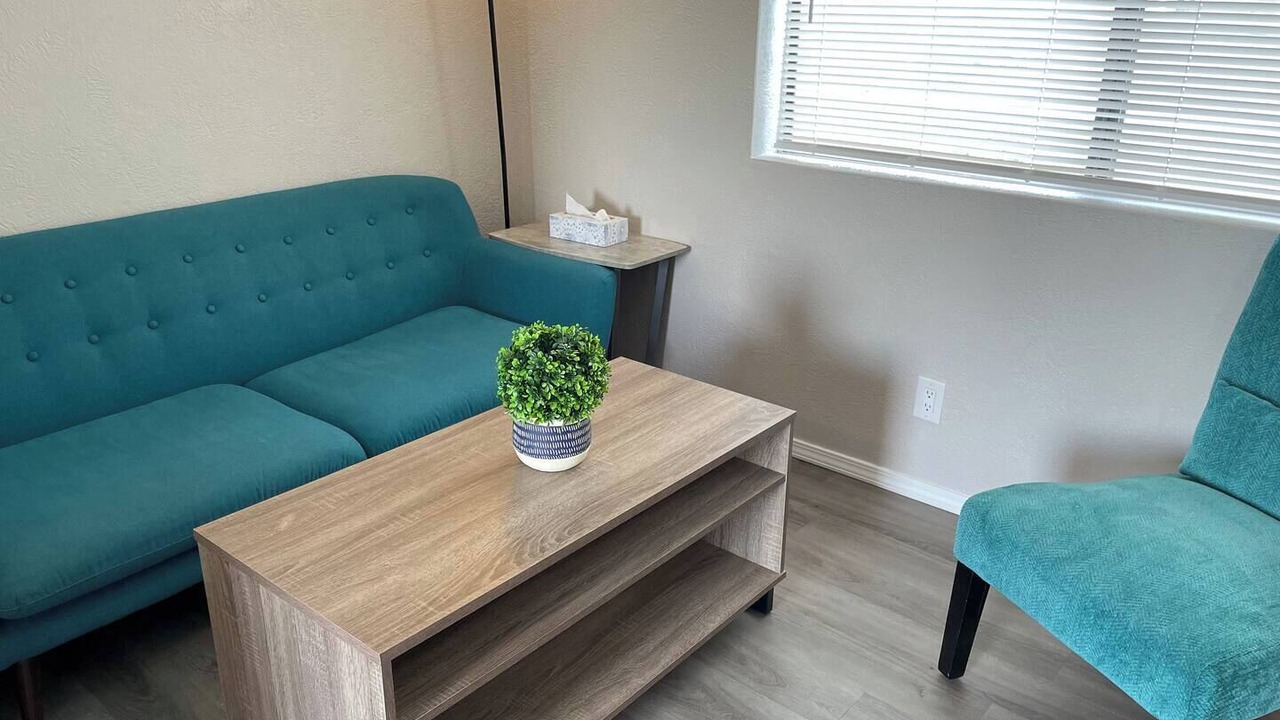Photo of Livingroom in Victory Hills