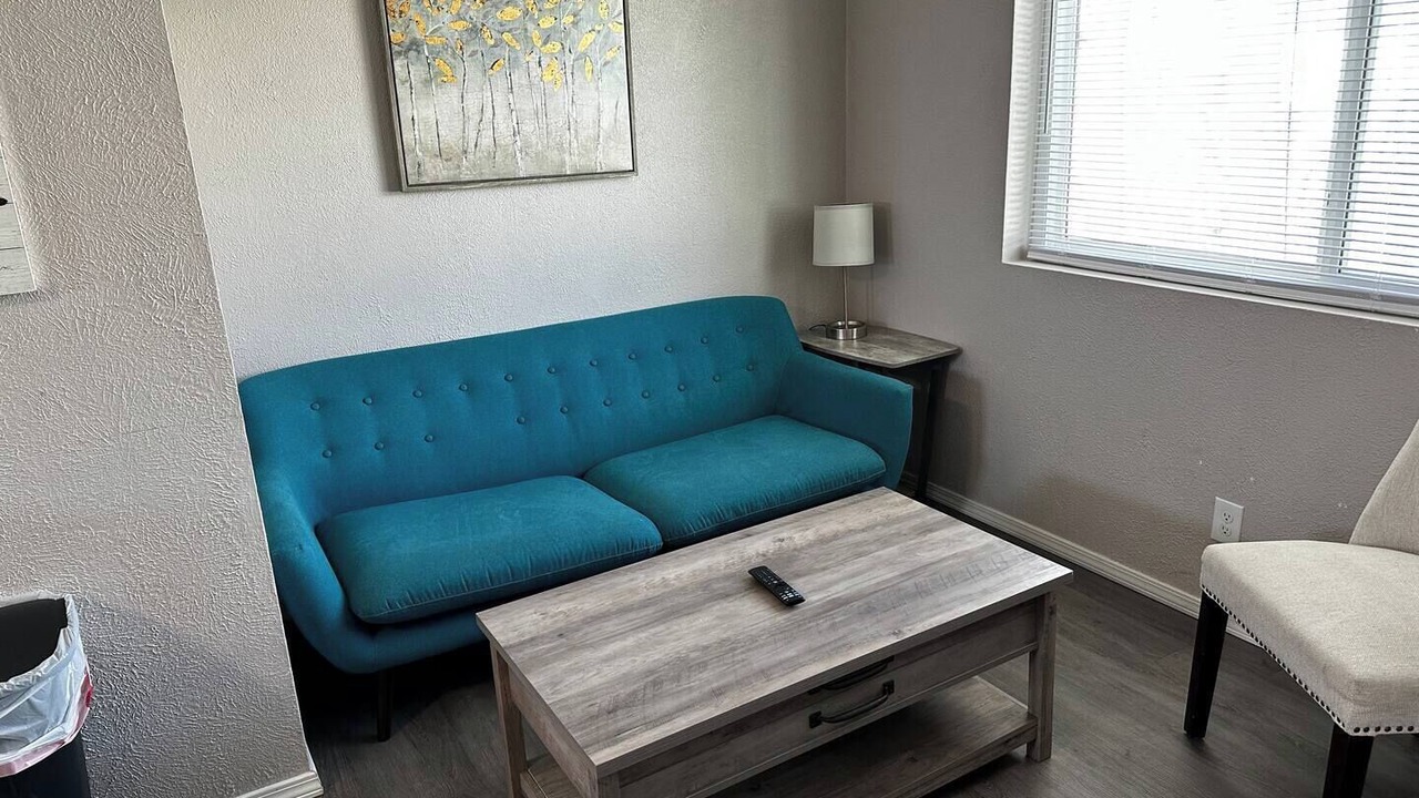 Photo of Livingroom in University Heights