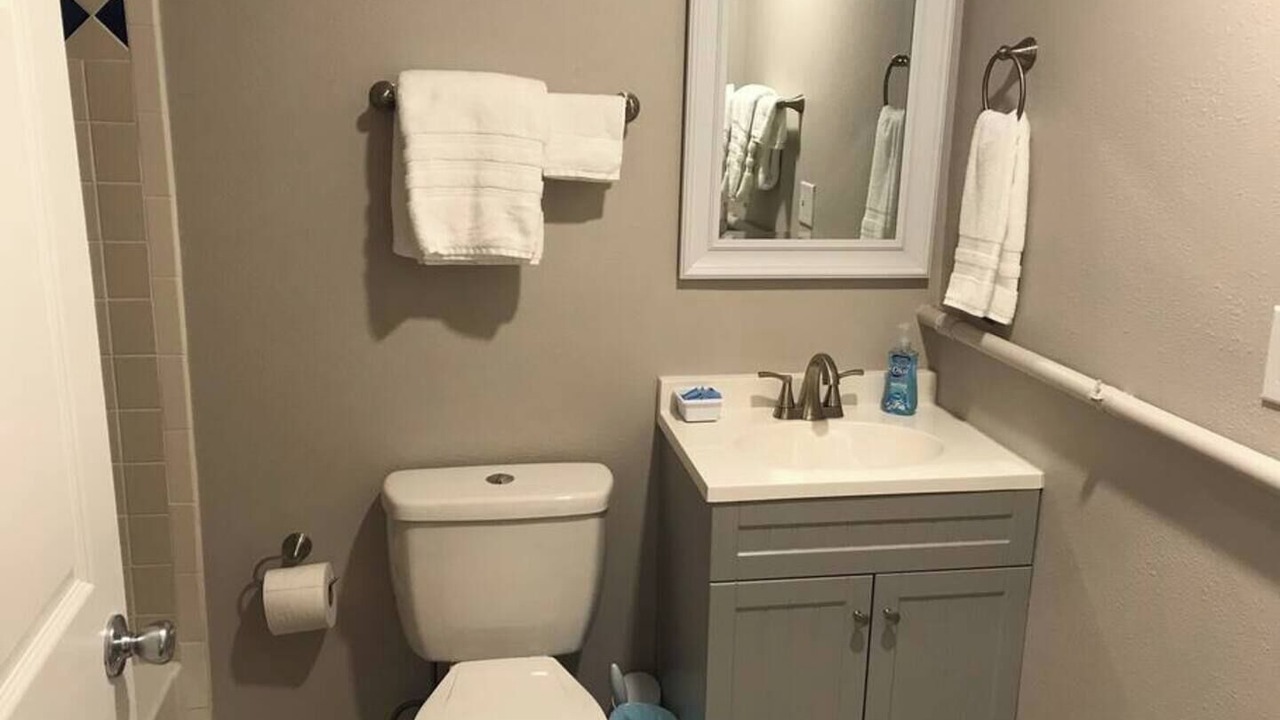 Photo of Bathroom in Alamedan Valley