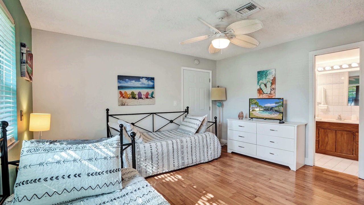Photo of Bedroom in Santa Barbara Estates