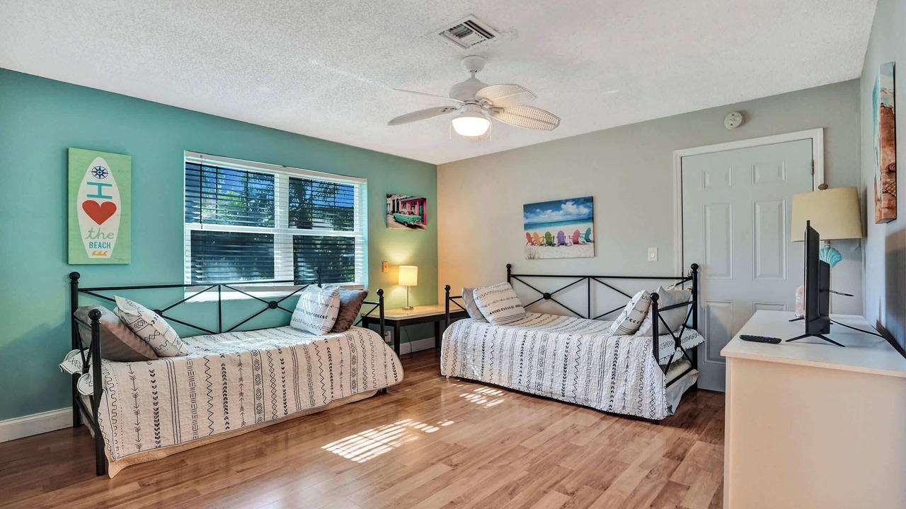 Photo of Bedroom in Santa Barbara Estates