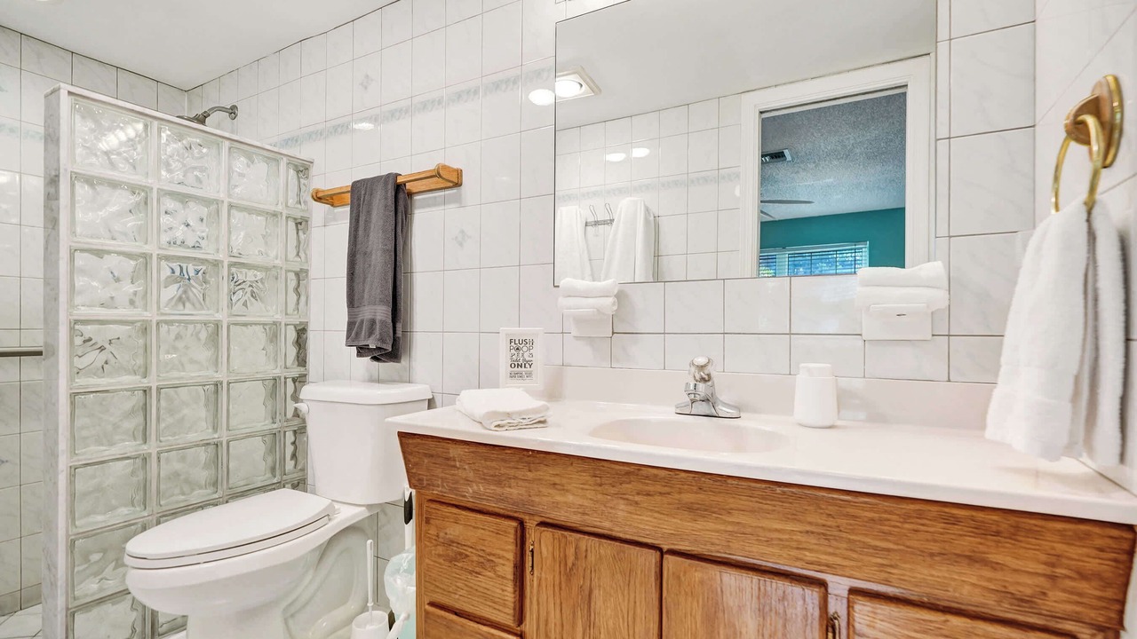 Photo of Bathroom in Santa Barbara Estates