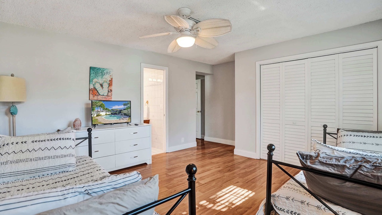 Photo of Bedroom in Santa Barbara Estates