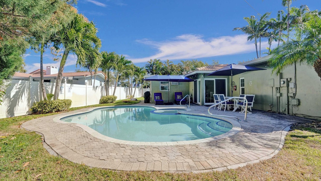 Photo of Outdoor in Santa Barbara Estates