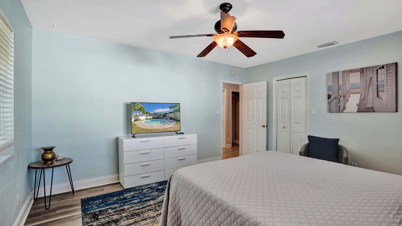 Photo of Bedroom in Santa Barbara Estates
