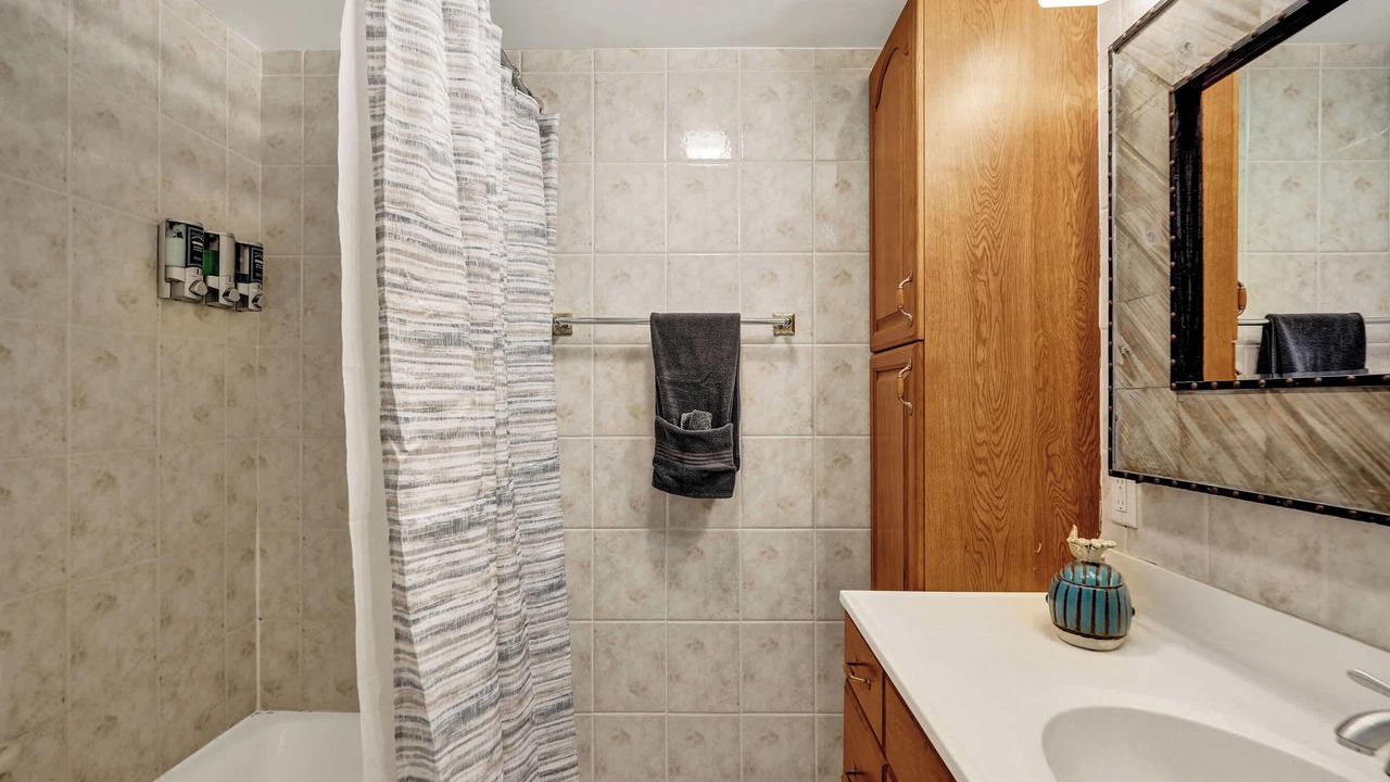 Photo of Bathroom in Santa Barbara Estates