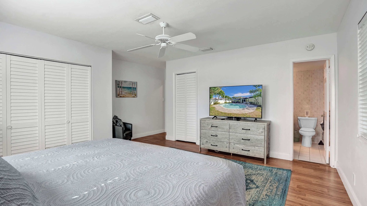 Photo of Bedroom in Santa Barbara Estates