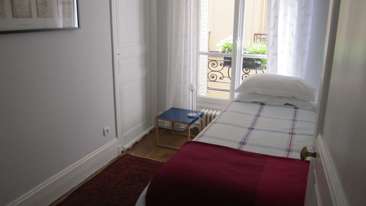 Photo of Bedroom in Porte-Saint-Martin