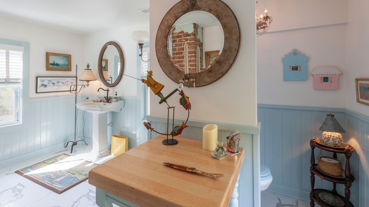 Photo of Bedroom in Roseland