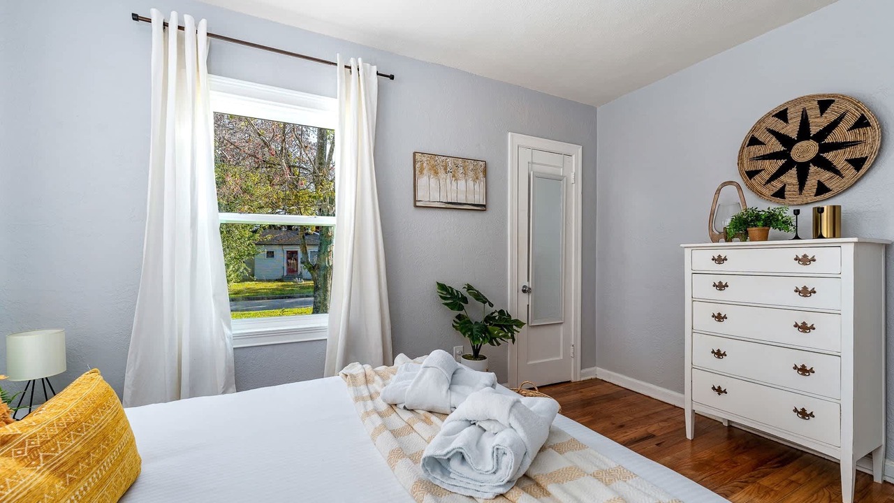 Photo of Bedroom in College Park