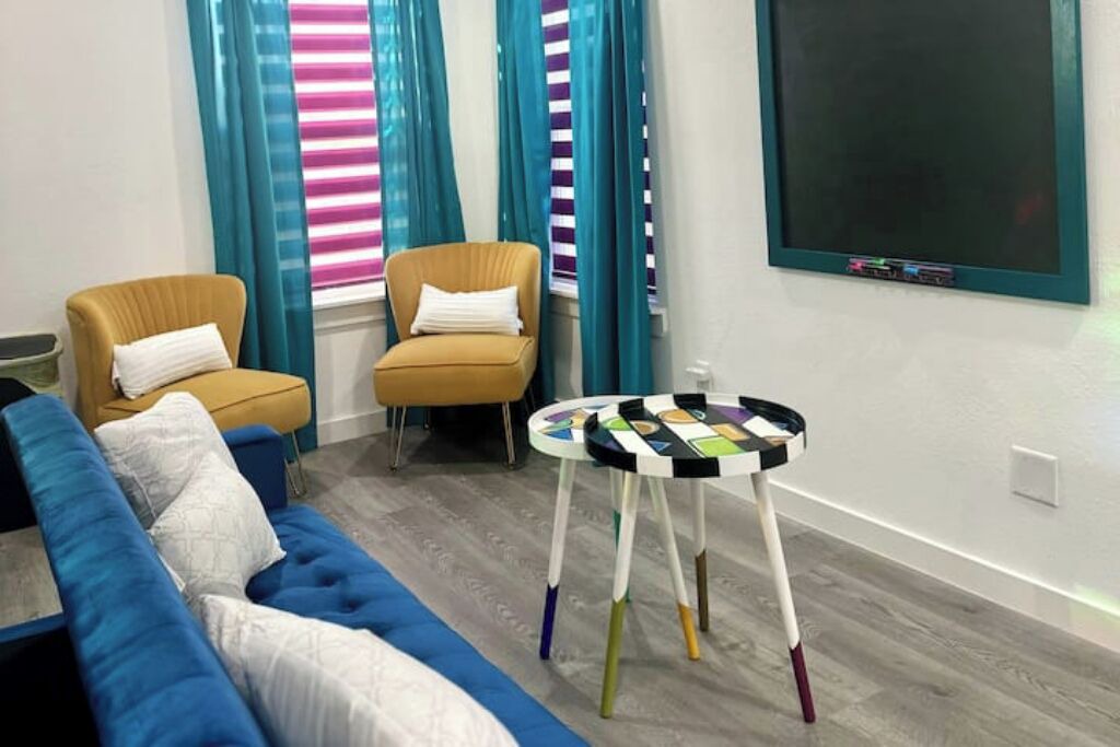 Photo of Livingroom in Northeast Houston